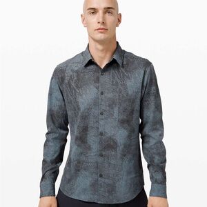 Lululemon men’s dress shirt / Airing Easy Long Sleeve Shirt *Ventlight Mesh